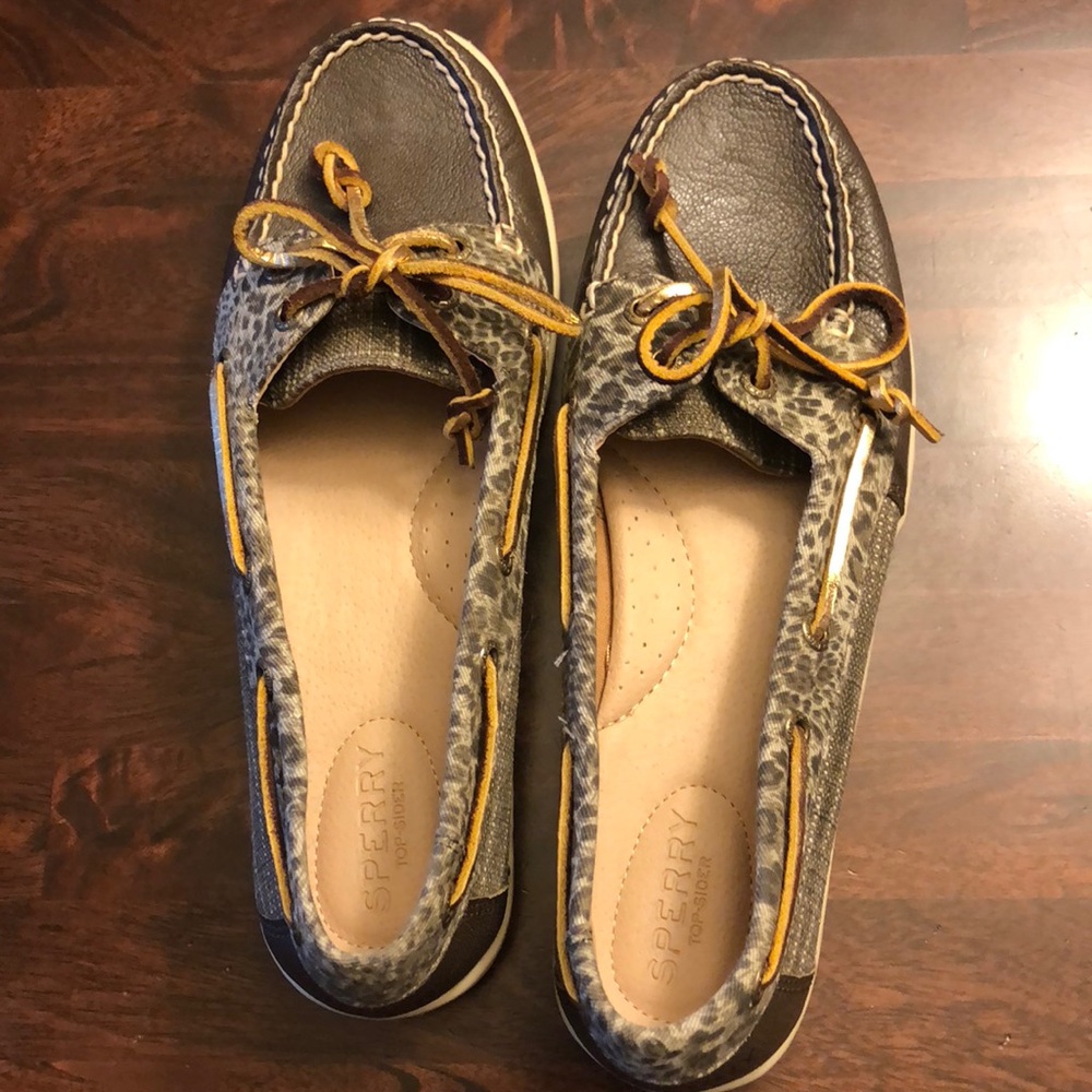 Leopard print Sperry Angelfish